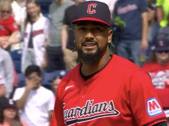 Los pitchers Emmanuel Clase y Luis Ortiz fueron acusados en Nueva York por amañar pitcheos