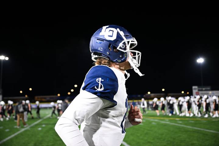 Lake Oswego blows ahead early, beats Central Catholic for Class 6A football title