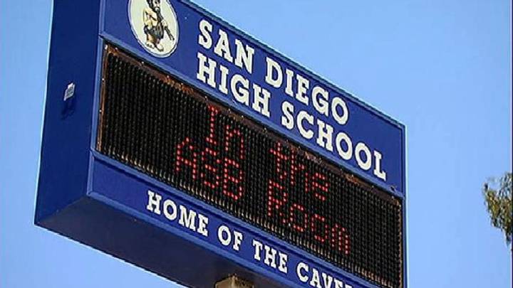 Suspect in custody after man stabbed near San Diego High School