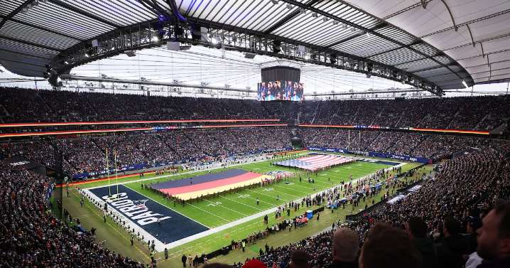 NFL hopes Falcons, Colts can create mini-Super Bowl environment in Berlin