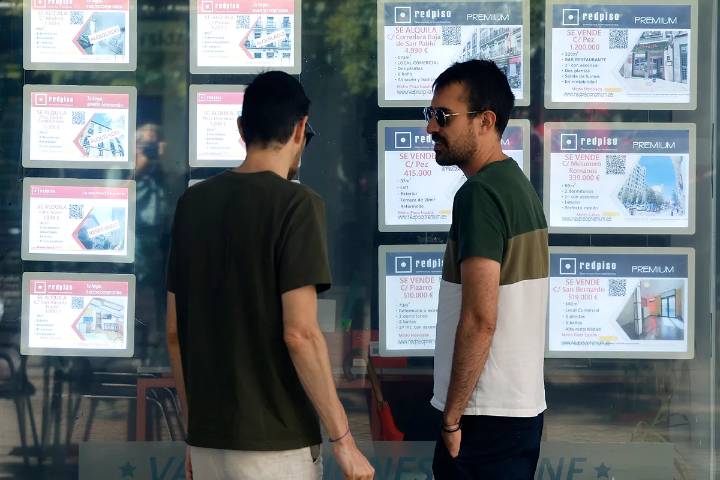 Hacienda permite ahora que quienes compraron una vivienda antes de 2013 y cancelan su hipoteca tras venderla puedan deducírselo en el IRPF