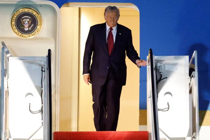 Trump demands agencies kill regulations faster