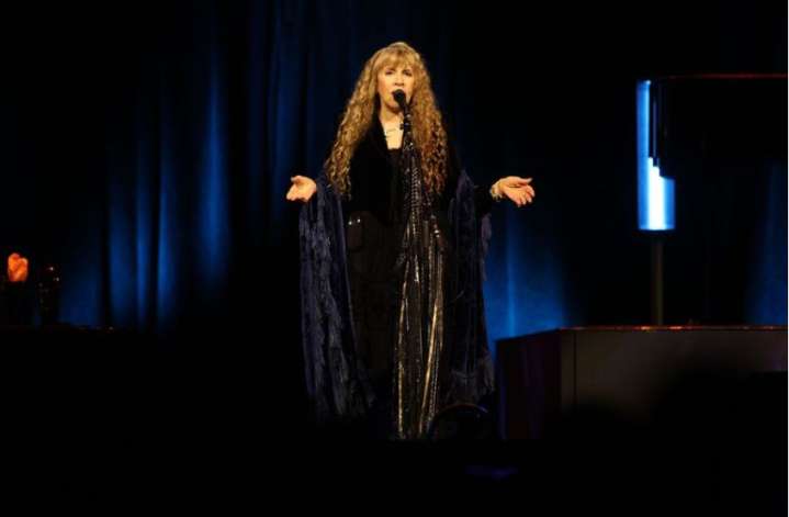 Stevie Nicks brings solo show to Toronto for one-of-a-kind night to remember: REVIEW