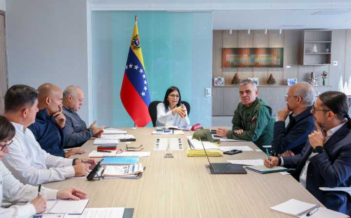 Vicepresidenta Delcy Rodríguez lideró reunión con consejo sectorial y Gobierno Estudiantil