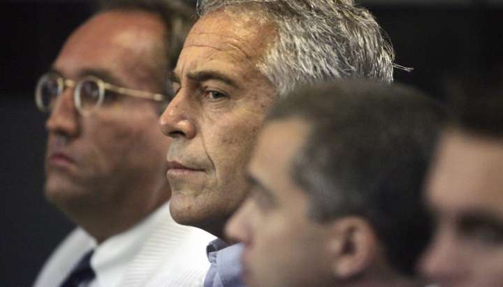 Newly released cache of Epstein emails reveal deeper ties with Thomas Pritzker, governor's cousin