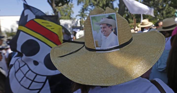 El país que marchó con dos sombreros