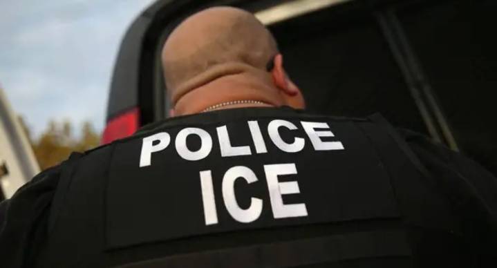 Agentes de ICE irrumpen en vivienda de familia mexicana en Nueva York: madre denuncia agresiones y amenazas contra sus hijos