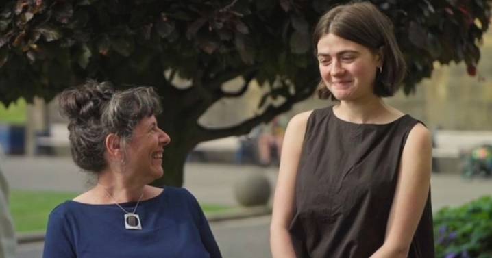 Antiques Roadshow guest left 'startled' over eye-watering value of £5 item