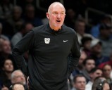 Deadspin | Butler dominates inside in wire-to-wire win over South Carolina