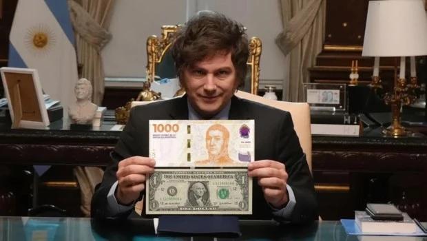 Fnancial Times asegura que Trump impulsa la dolarización global y ve a Argentina como "candidato principal"