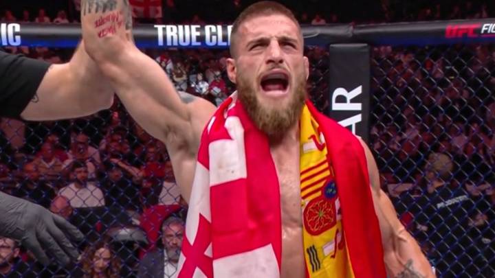 Aleksandre Topuria sigue los pasos de su hermano: gana por decisión unánime a Bekzat Almakhan en la UFC