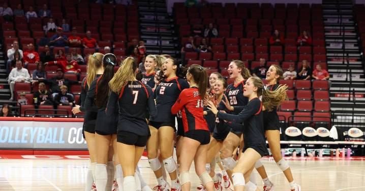 Benet advances to fourth straight state IHSA Class 4A title game with win over Lockport