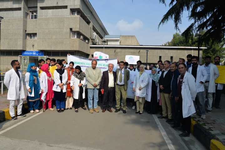 Director SKIMS flags off walkathon on “One World, One Health” theme