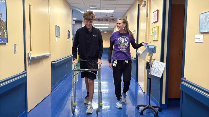 After a freak accident, a teen golfer's comeback begins