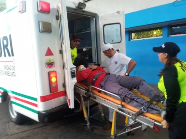 Dos heridos en accidente en la avenida de Los Trabajadores