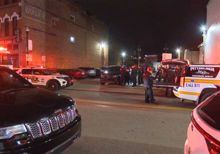 2 stabbed on East Carson Street in Pittsburgh’s South Side