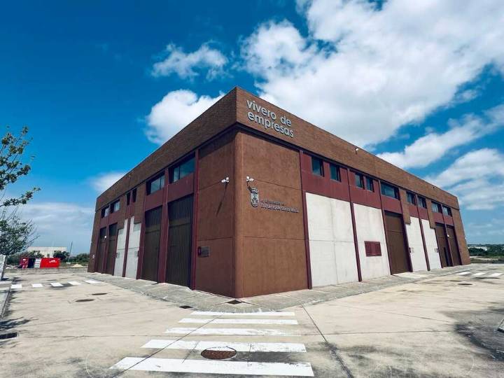 Ya se puede optar a una de las naves del Vivero de Empresas Municipal