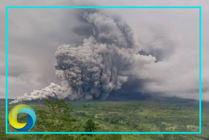 Indonesia evacua a casi mil personas por la erupción del volcán Semeru