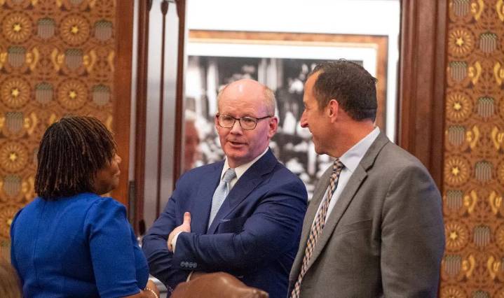 Bill to regulate homeowners’ insurance rates fails on final day of veto session