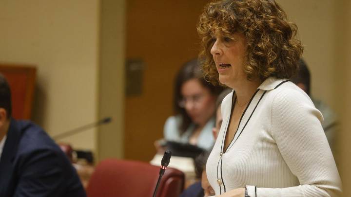 Vox exige derogar el registro de objetores de conciencia de los sanitarios de la Región