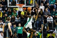 TK Simpkins hits game-winner as Oregon edges Hawaii 60