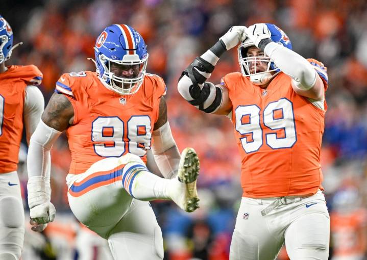 Broncos' defense can 'stop anybody,' Dondrea Tillman says