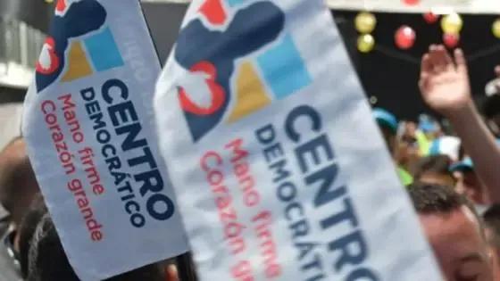Centro Democrático abandona encuesta y va a consulta abierta