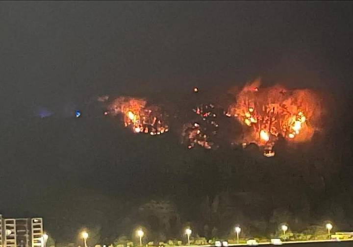 Desalojos en Hondarribia por un incendio en la zona del faro de Higuer