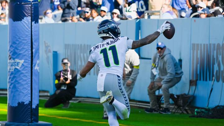 Instant Lookback: Jaxon Smith-Njigba Sets Franchise Single-Season Record In Receiving Yards