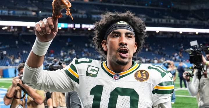 How the Green Bay Packers and Jordan Love won on 4th down vs. the Lions