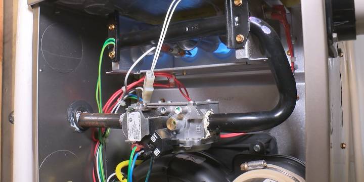 Natural gas prices rise as winter heating season begins