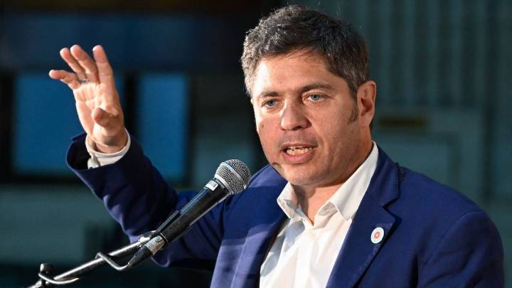 Kicillof apuntó contra los gobernadores que "negocian deudas de Nación a cambio de leyes espantosas"
