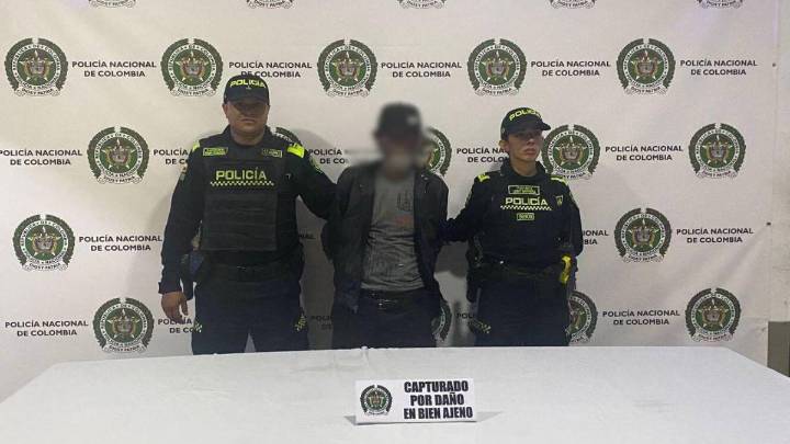 Capturan a reciclador señalado de ocasionar un incendio que consumió cuatro viviendas en Medellín