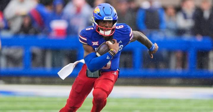 Big 12 efficiency ratings: Kansas’ offense almost perfect against OSU’s defense