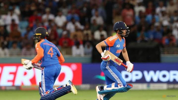 India spin way to dominant T20 win over Australia on Gold Coast