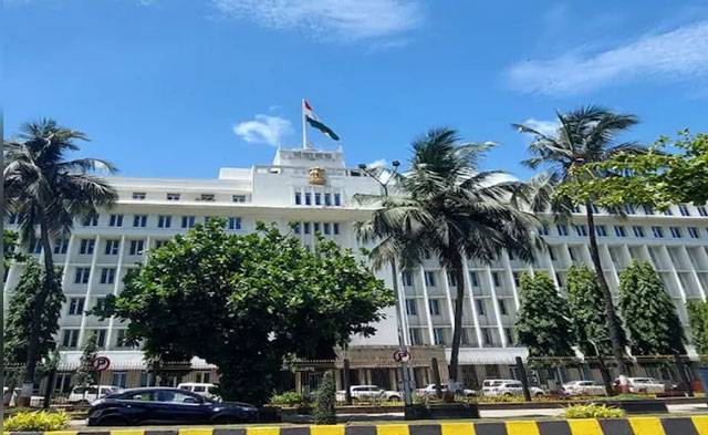 Maharashtra govt issues protocol mandate: Staff must stand and greet visiting MPs, MLAs