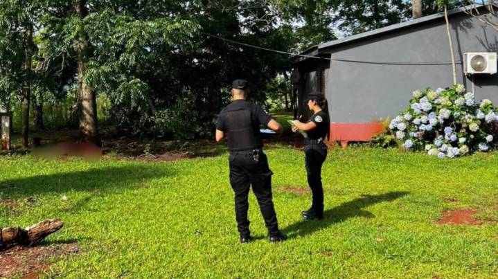 Horror en Misiones: un hombre mató de un escopetazo a su esposa y luego fue encontrado muerto en una chacra