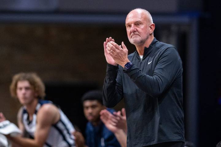 Deadspin | Michael Ajayi's 24-point, 12-rebound effort leads Butler past Southern Indiana