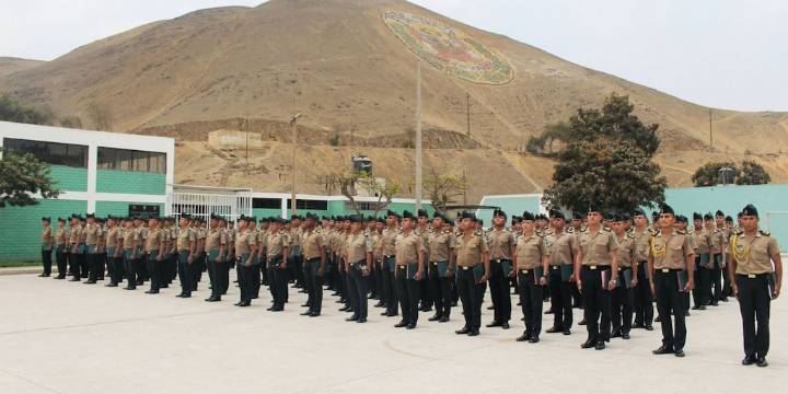 Cadetes patrullarán las calles durante estado de emergencia: Gobierno suma a estudiantes de la PNP y FF. AA a operativos