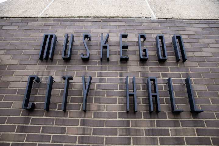 City of Muskegon asks judge to decide term