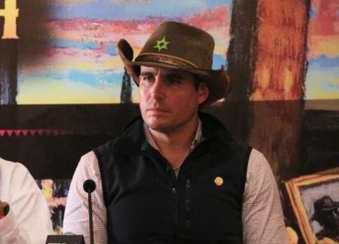 ¿Quién es Carlos Bautista, diputado del Sombrero que ofrece 10 mil pesos por denunciar a familiares?