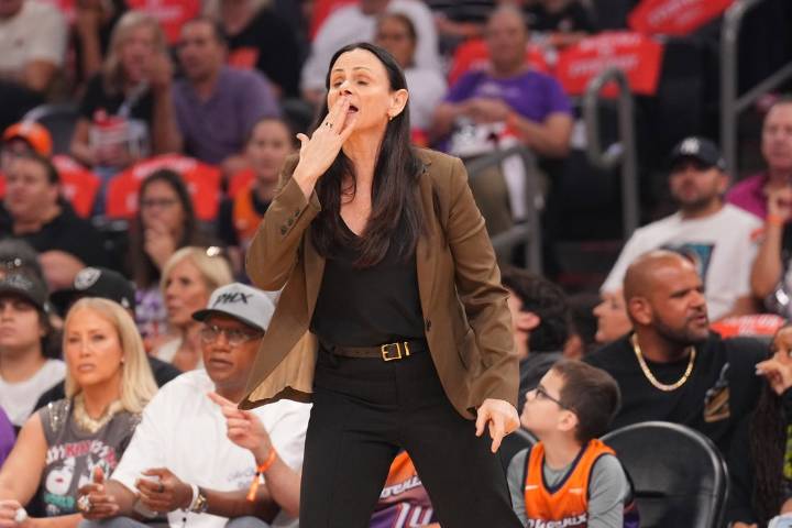 Deadspin | Toronto Tempo tabs Sandy Brondello as first coach