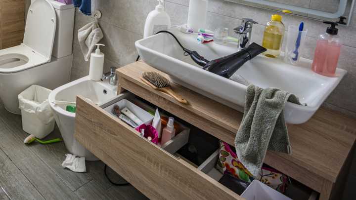 Organize Your Bathroom's Skincare Drawer In Seconds With This Kitchen Essential