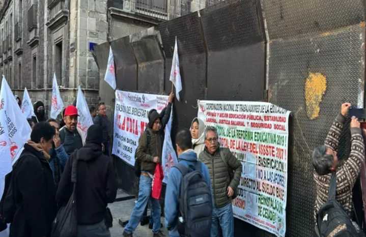 En Cámara de Diputados instala CNTE plantón