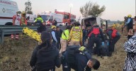 México: Al menos 10 muertos y 20 heridos tras volcadura de bus en carretera