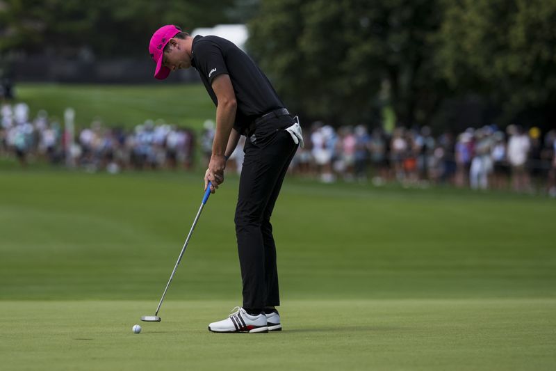 Tom McKibbin earns spots in Masters, Open with win in Hong Kong