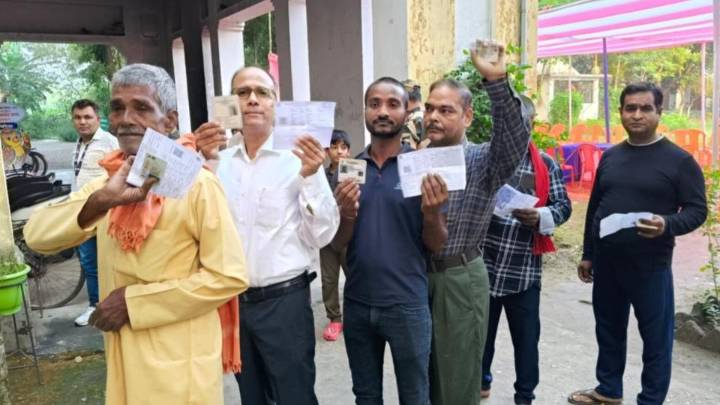 Voting Begins In 121 Constituencies Across 18 Districts 'Bihar Elections'