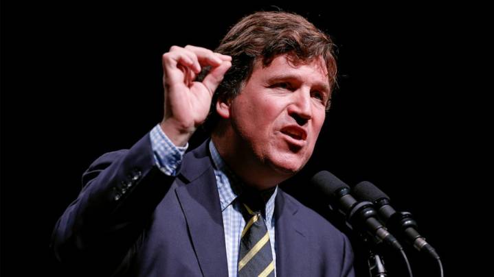 "El FBI mintió": la explosiva revelación de Tucker Carlson sobre el tirador que casi mató a Trump