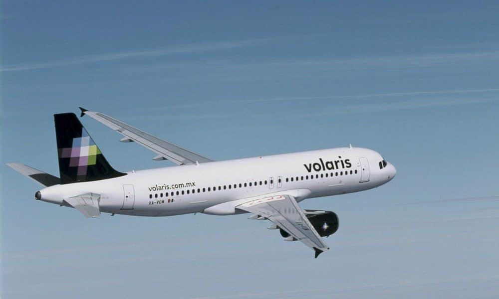 La aerolínea mexicana Volaris anuncia cancelaciones de vuelos por ajustes en software