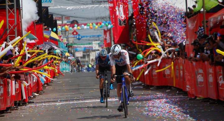 Vuelta a Guatemala 2025: tres colombianos pintaron el podio de tricolor en la ronda centroamericana